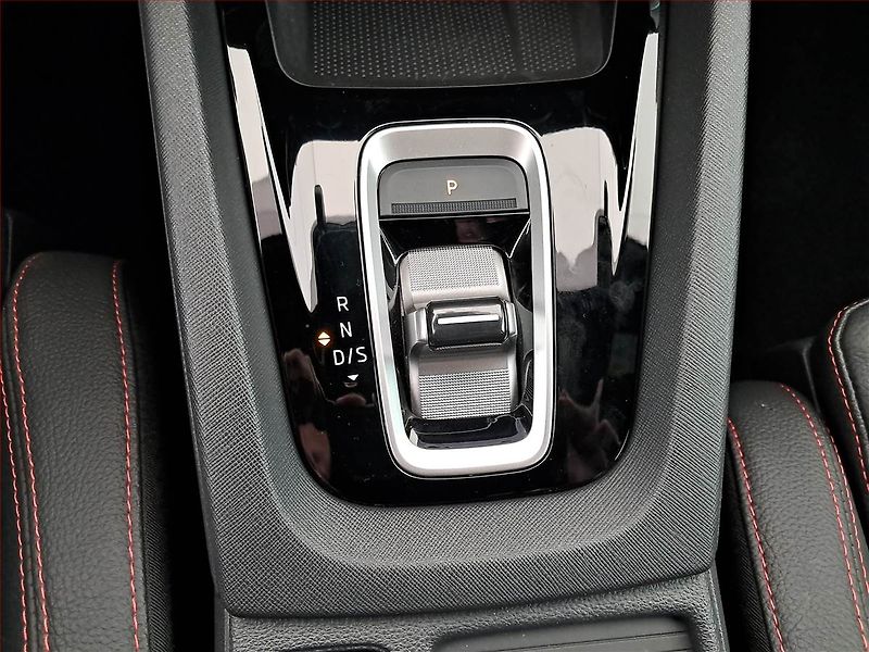 Škoda Octavia (2025) RS 2.0 TSI - fotka 25 z 31