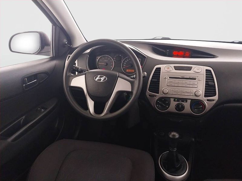 Hyundai i20 (2009) 1.2 - fotka 7 z 17