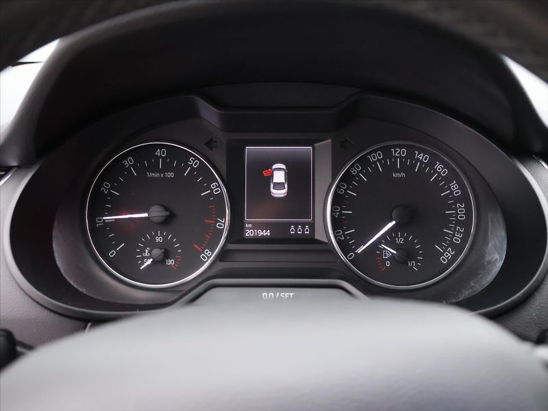 Škoda Octavia 1.8 TSI 132kW DSG Elegance CZ - fotka 14 z 24