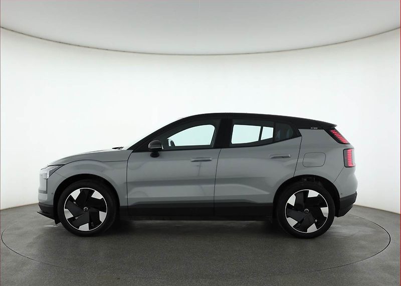 Volvo EX30 (2024) 69kWh Single Motor, SoH 97% - fotka 3 z 19
