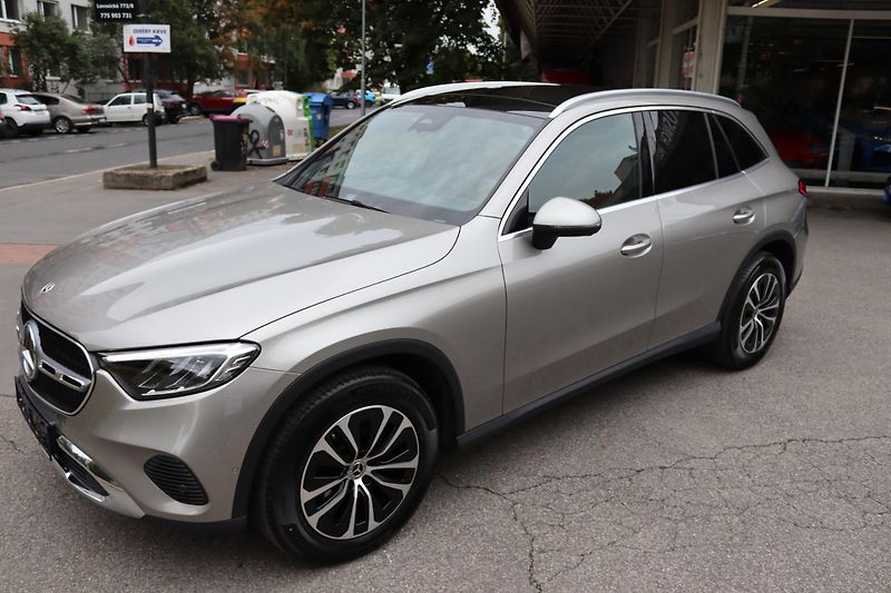 Mercedes-Benz GLC Mercedes-Benz GLC 200 4MATIC - fotka 19 z 58
