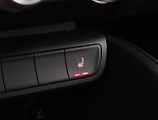 Audi A1 (2011) S-Line 1.6 TDI, Park. senzory - náhled 16