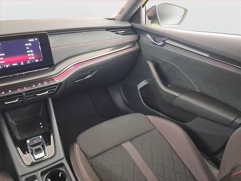 Škoda Octavia (2024) RS 1.4 TSI iV - fotka 8 z 24