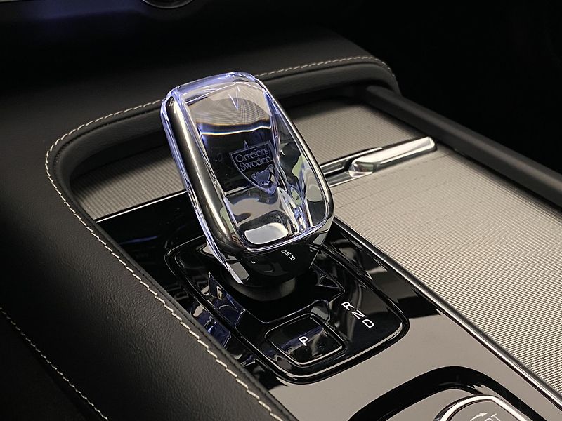 Volvo V90 B4 BRIGHT PLUS AUT - fotka 28 z 63