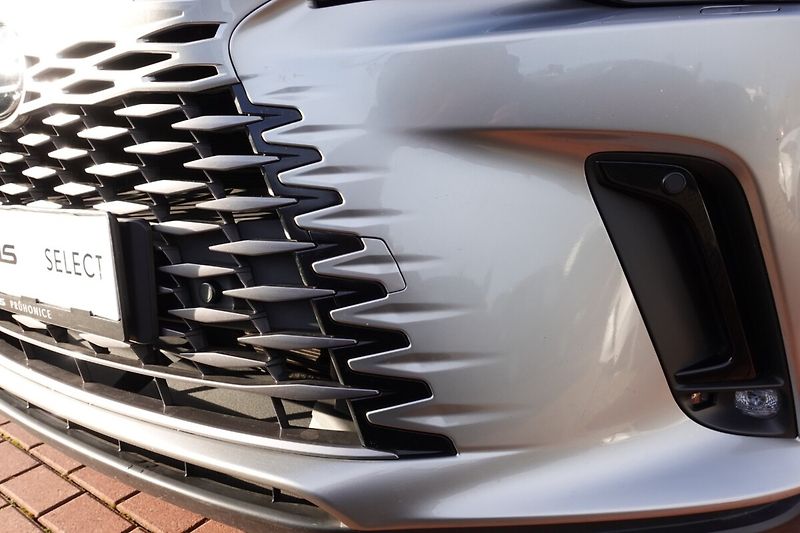 Lexus RX 350h Executive - fotka 34 z 36