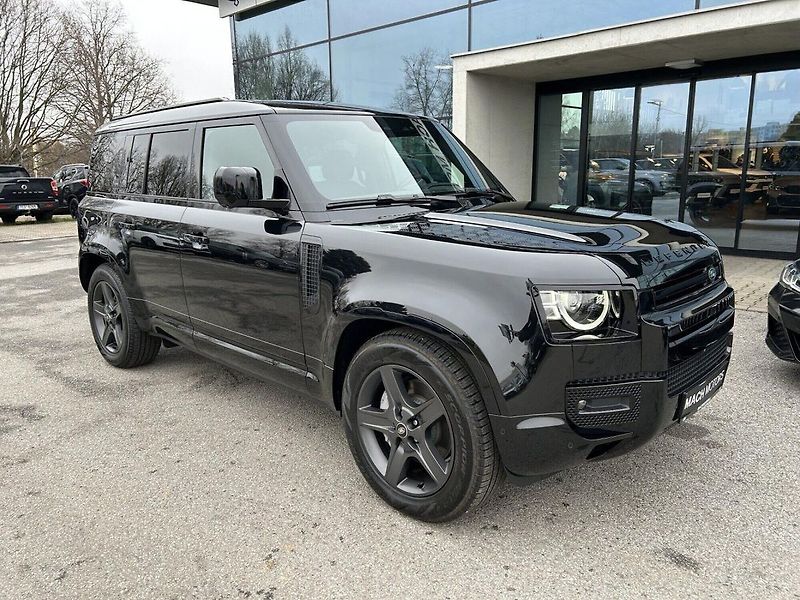 Land Rover Defender 110 D300 X-Dynamic SE - fotka 5 z 18