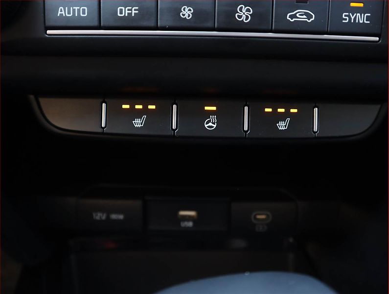 Kia Ceed (2025) 1.5 T-GDI - fotka 22 z 22