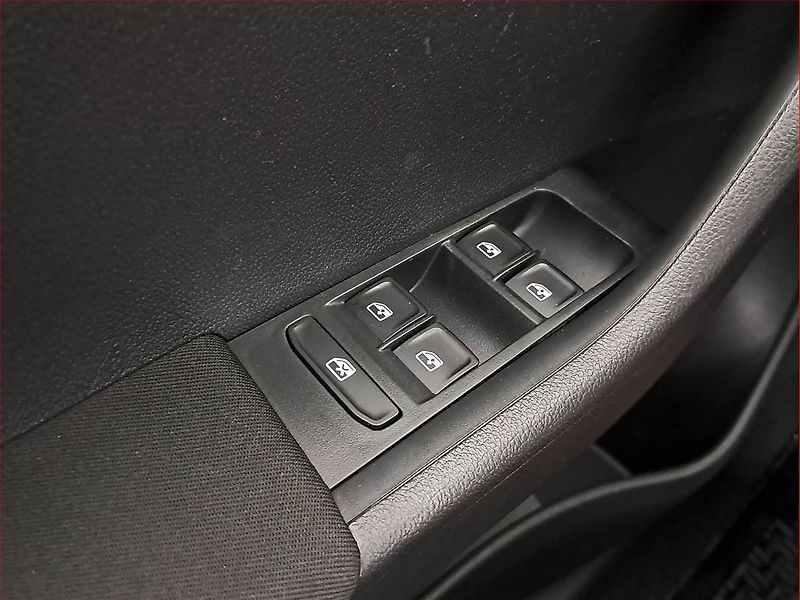 Škoda Fabia (2018) Style 1.0 TSI, Tempomat - fotka 17 z 17