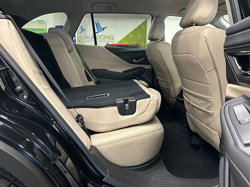 Subaru Outback (2024) 2.5 Comfort+ bílá kůže 2024 - fotka 23 z 52