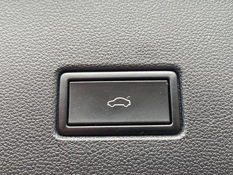 Volkswagen T-Roc (2018) 2.0 TDI 4Motion DSG - fotka 24 z 25