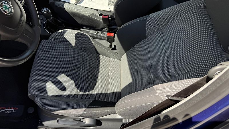 Škoda Fabia 1.2TSi*63kW*SPORT*78TKM*1.MAJ* - fotka 12 z 25