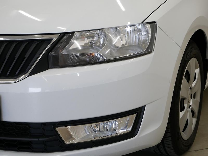 Škoda Rapid - fotka 9 z 25