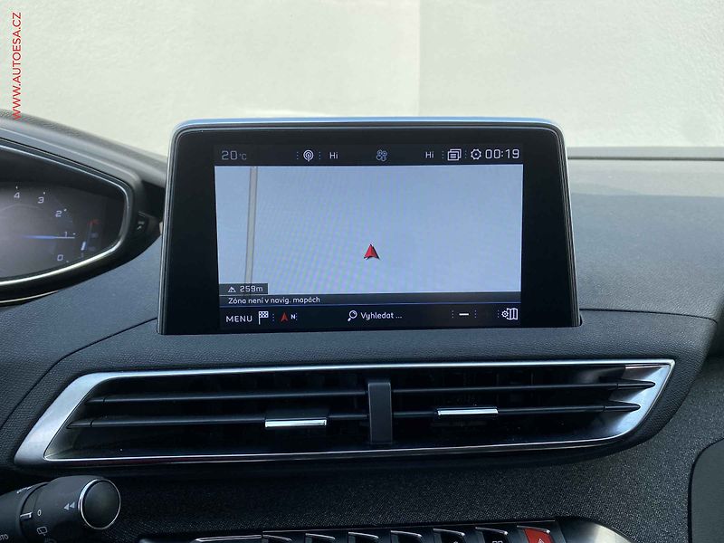 Peugeot 3008 (2019) 1.2PT, Crossway - fotka 18 z 19