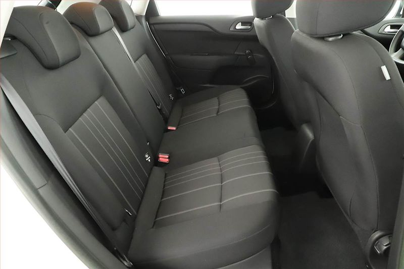 Citroën C4 (2013) 1.4 16V, Tempomat - fotka 7 z 13