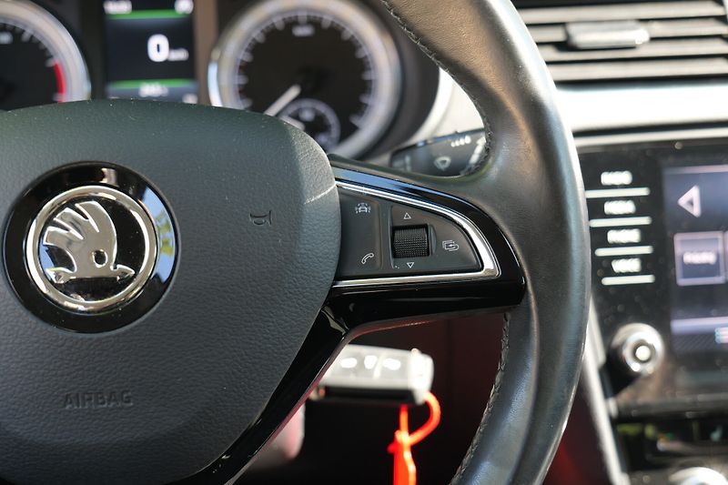 Škoda Octavia - fotka 16 z 28