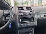 Volkswagen Touran 2,0 TDI 7MÍST VÝHŘEV KLIMA - náhled 21