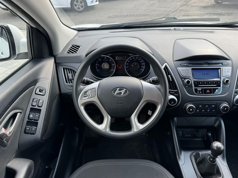 Hyundai ix35 (2012) 1,7 Crdi 85 KW - fotka 15 z 32