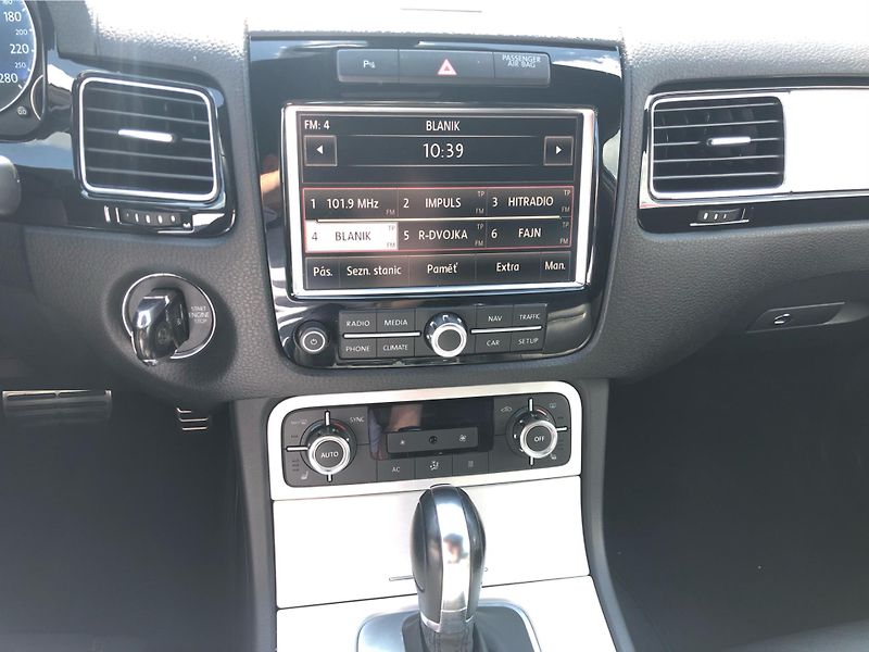 Volkswagen Touareg 3,0TDi 180kW - fotka 20 z 30