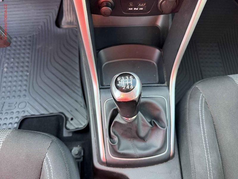 Hyundai i30 (2020) 1.4 - fotka 15 z 16