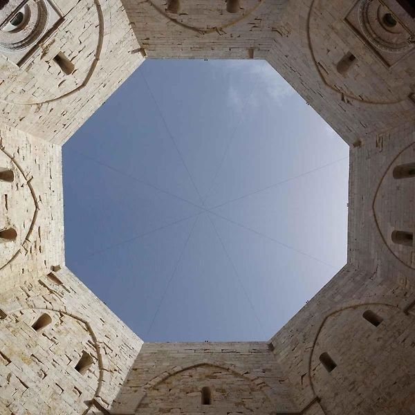 Letecký pohled na Castel del Monte.