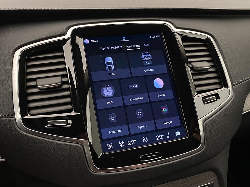 Volvo XC90 B5 AWD DARK PLUS AUT CZ 7m - fotka 51 z 67