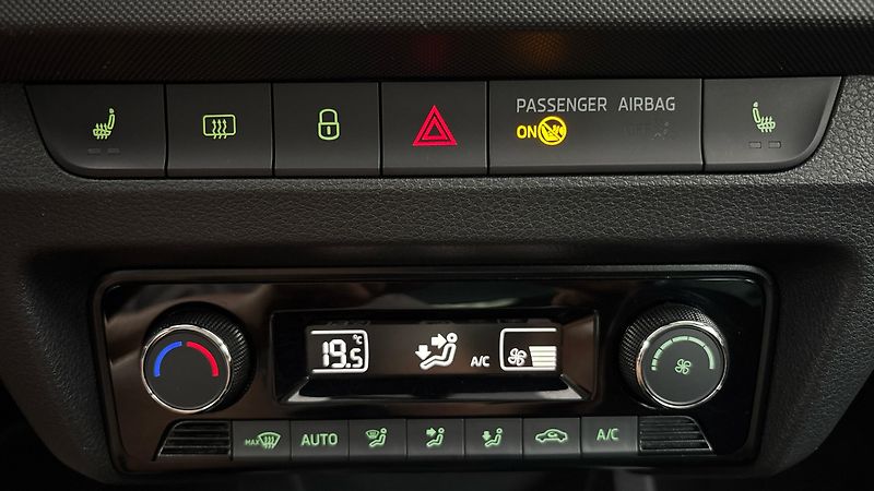 Škoda Fabia 1.0 TSI Combi - fotka 13 z 24