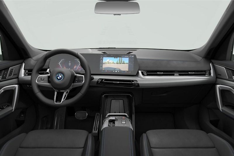 BMW iX1 xDrive30 - fotka 3 z 4