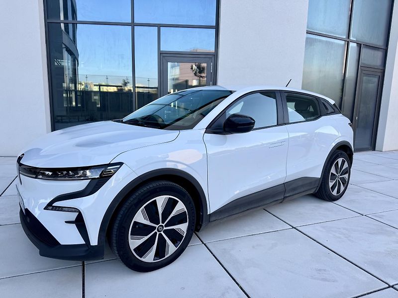 Renault Mégane (2023) E TECH Evolution EV60 1MAJITEL - fotka 1 z 40