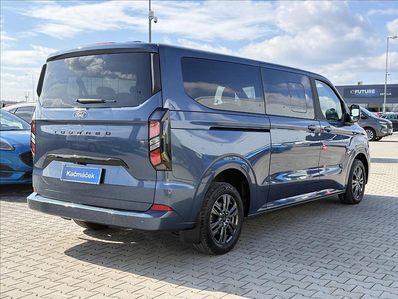 Ford Tourneo Custom 2,0 EcoBlue 125 kW Titanium L2 - fotka 5 z 32