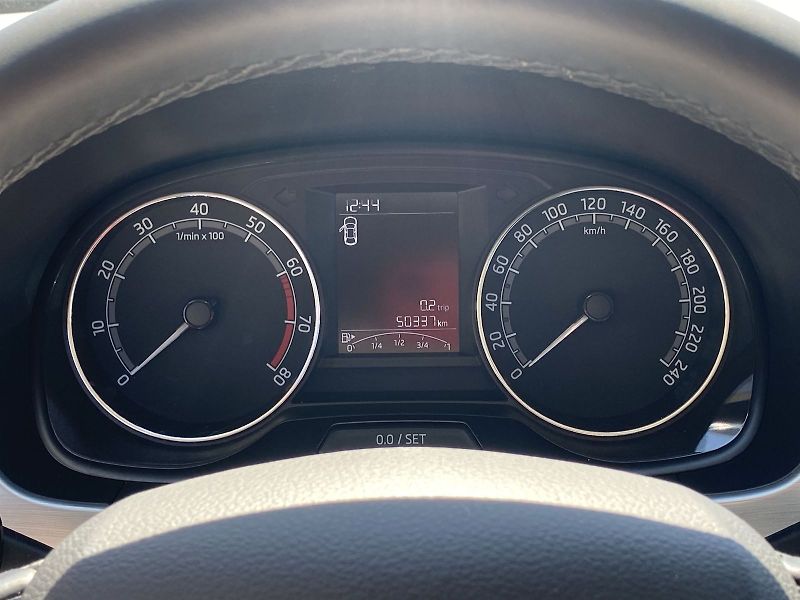 Škoda Fabia (2018) 1.0 TSI DSG Ambition - fotka 6 z 26