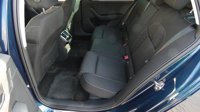 Škoda Superb 1.4 TSI iV Ambition DSG - fotka 20 z 23