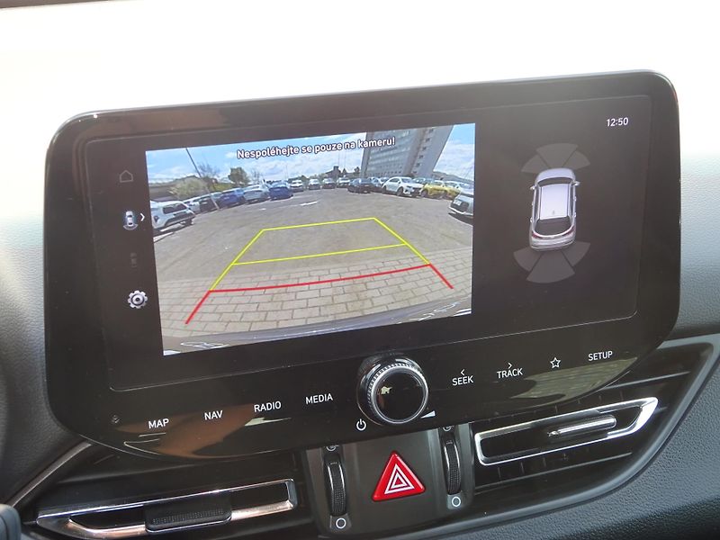 Hyundai i30 1.5 T-GDi 103kW DCT Style - fotka 16 z 20