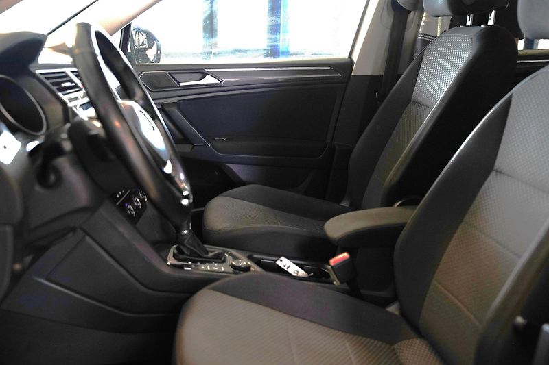 Volkswagen Tiguan - fotka 11 z 35