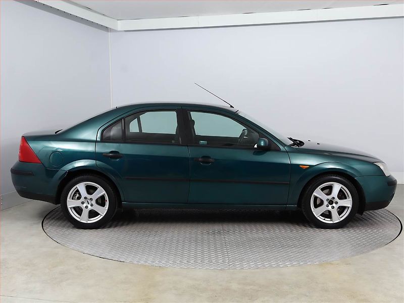 Ford Mondeo (2002) 1.8 16V, po STK, Klima - fotka 6 z 12