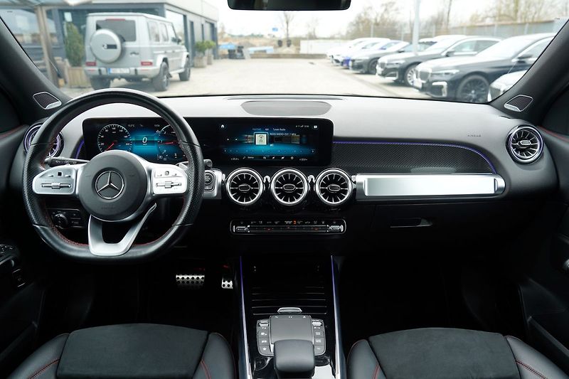 Mercedes-Benz GLB 200d 4Matic/AMG/AT/150 PS/Led - fotka 28 z 50