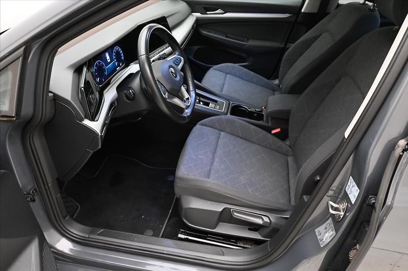 Volkswagen Golf 2,0 TDI 85 kW DSG Life Záruka - fotka 13 z 32