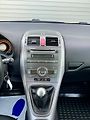 Toyota Auris (2008) 1.4 VVT-i 71 KW –  NÍZKÝ NÁJEZ - náhled 17