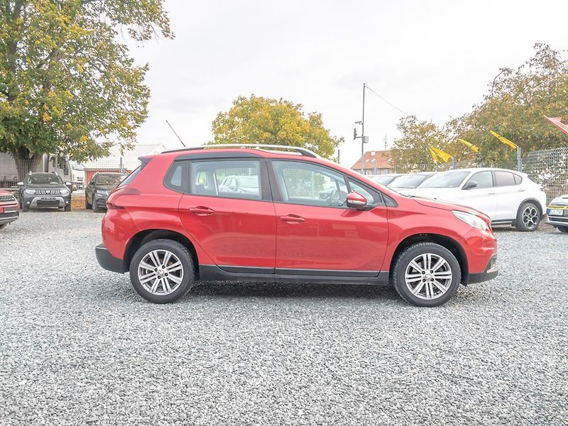 Peugeot 2008 (2017) ČR 1.2T 81KW – 88.359KM - fotka 4 z 41