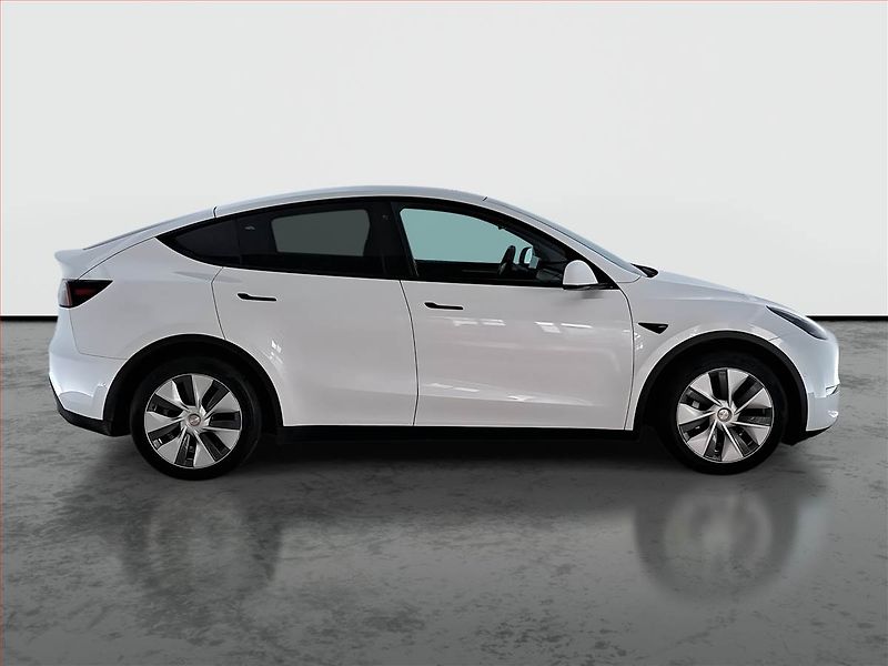 Tesla Model Y (2022) Long Range AWD 79kWh, SoH 92% - fotka 6 z 21