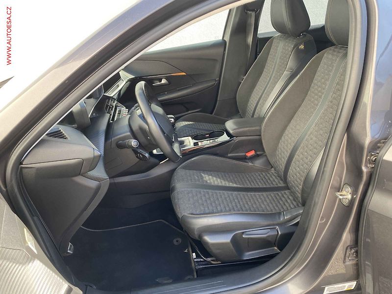 Peugeot 208 (2021) 1.2 PT, Road Trip, LED, navi - fotka 9 z 18