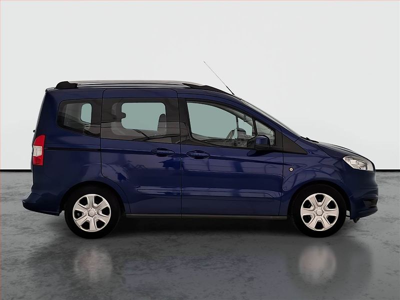 Ford Tourneo Courier (2017) Titanium 1.0 EcoBoost, 5Míst - fotka 6 z 17