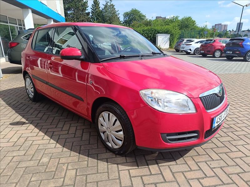 Škoda Fabia 1,2 HTP Ambition STÁLE U NÁS - fotka 4 z 17