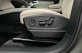 Audi Q8 e-tron 55 Quattro Kam. Bílý interiér - náhled 17