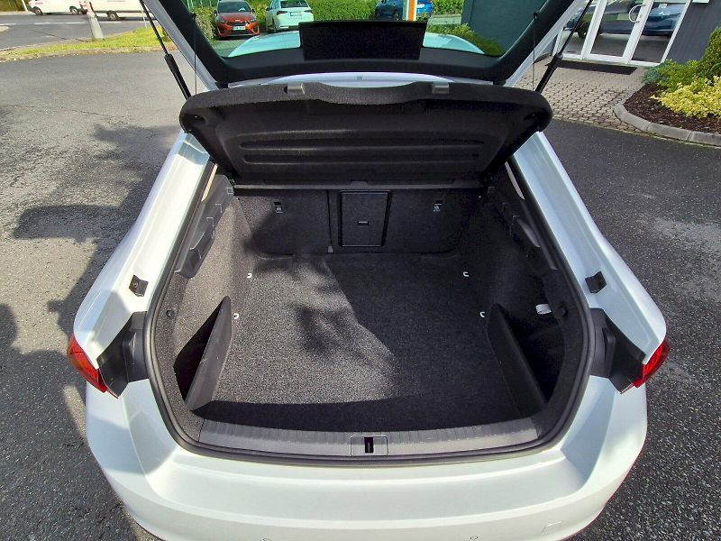 Škoda Octavia (2025) Selection 1.5 TSI 110 kW 6°man - fotka 32 z 33