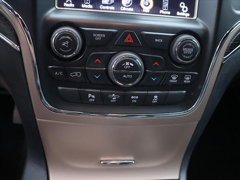 Jeep Grand Cherokee 3,0 CRDI 184kW 4x4 Summit - fotka 22 z 32