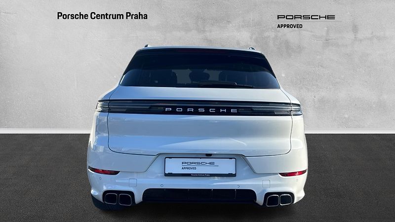 Porsche Cayenne Turbo E-Hybrid - fotka 7 z 29