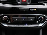 Hyundai i30 1,6 CRDi 81kW Trikolor tažné - náhled 23