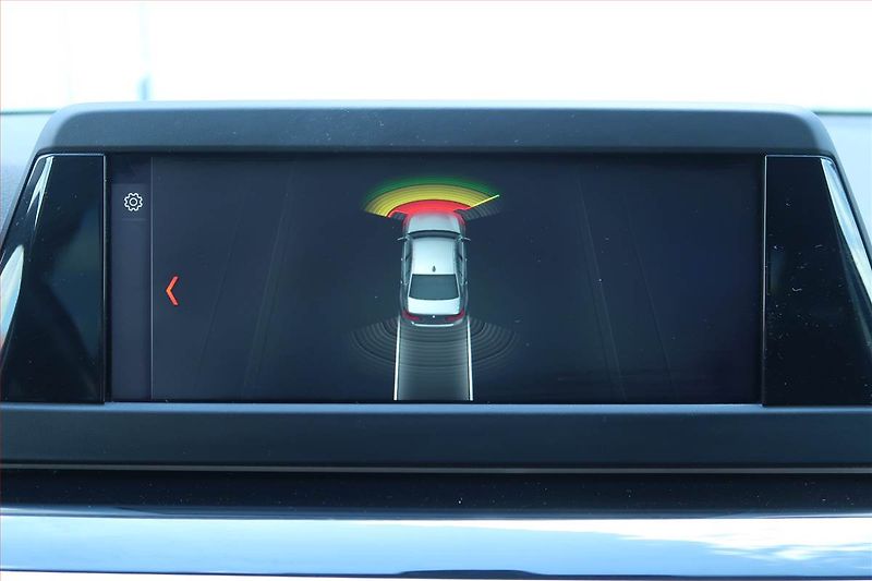 BMW Řada 5 (2017) 520d, Serv.kniha, Kůže, Navi - fotka 19 z 23