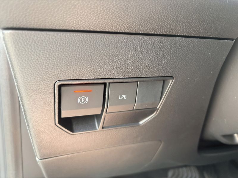 Dacia Duster (2026) Journey hybrid-G 150 4x4 - fotka 16 z 22