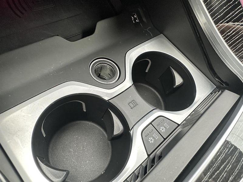 BMW X6 xDrive40d - fotka 15 z 22